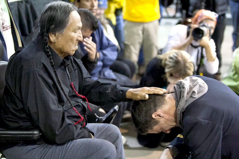 Veterans Racing Back to DAPL Front Lines to Protect Native Americans From Militarized Police