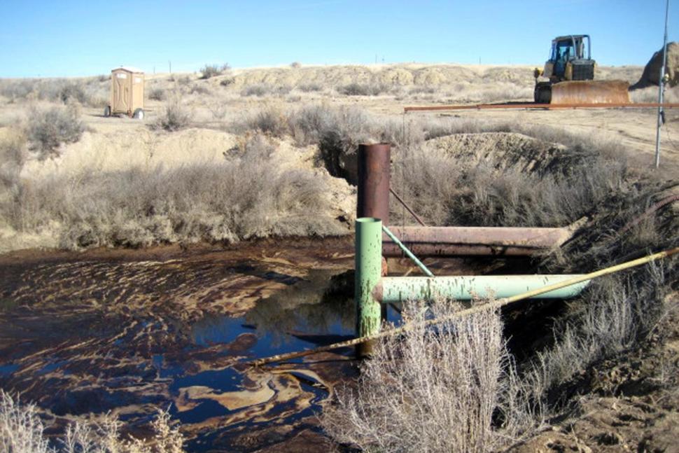 Colorado: Chevron Oil Pipeline Spill Contaminates Stinking Water Creek Tributary Killing Wildlife