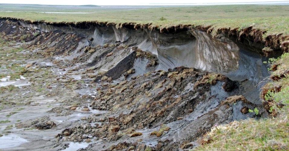 Alaska’s Fast-Melting Permafrost Now Releasing More Carbon Than it Can Absorb, Worsening Climate